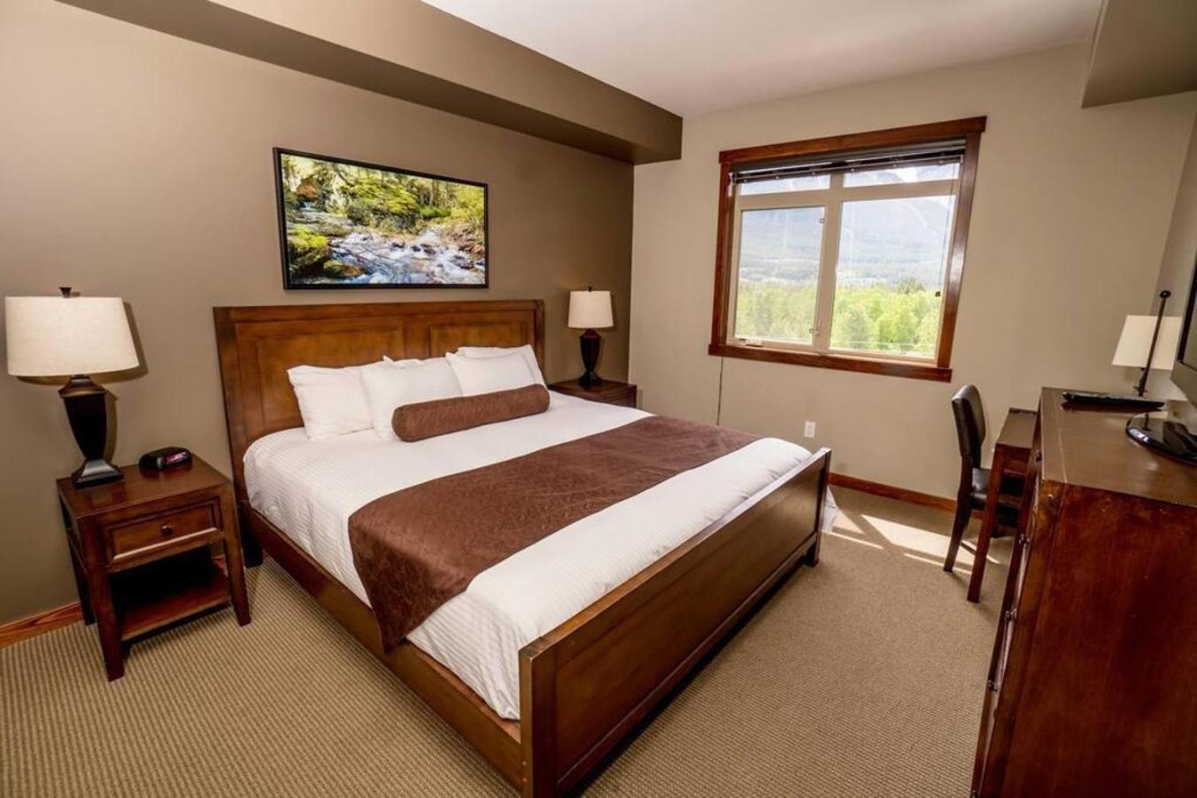 Spacious Penthouse Suite-King Beds-Pool & Hot Tub Canmore Eksteriør billede