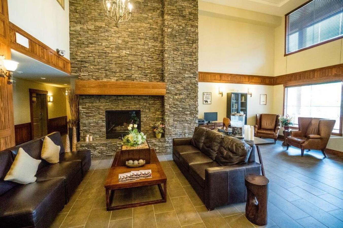 Spacious Penthouse Suite-King Beds-Pool & Hot Tub Canmore Eksteriør billede